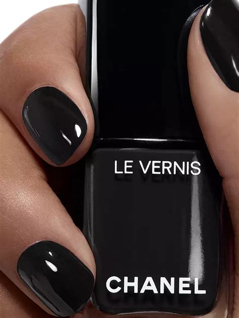 chanel le vernis nails